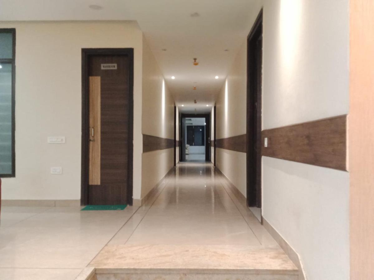 Hotel Golden Leaf Mohali Εξωτερικό φωτογραφία