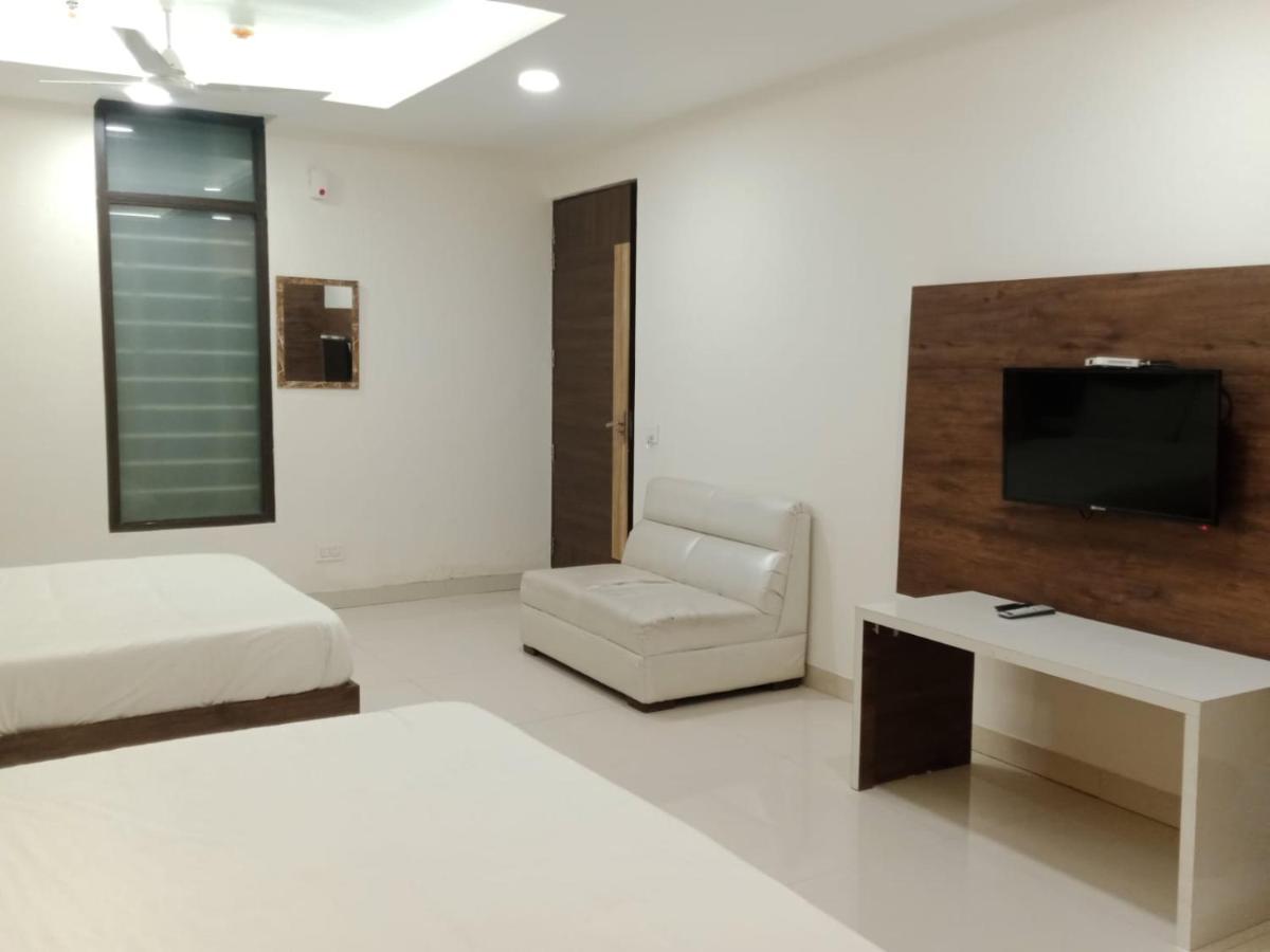 Hotel Golden Leaf Mohali Εξωτερικό φωτογραφία