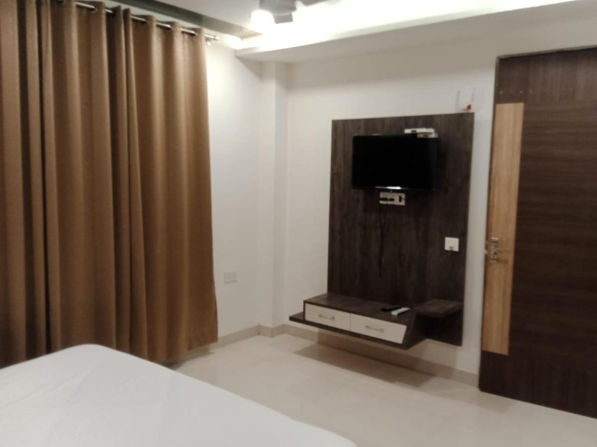 Hotel Golden Leaf Mohali Εξωτερικό φωτογραφία