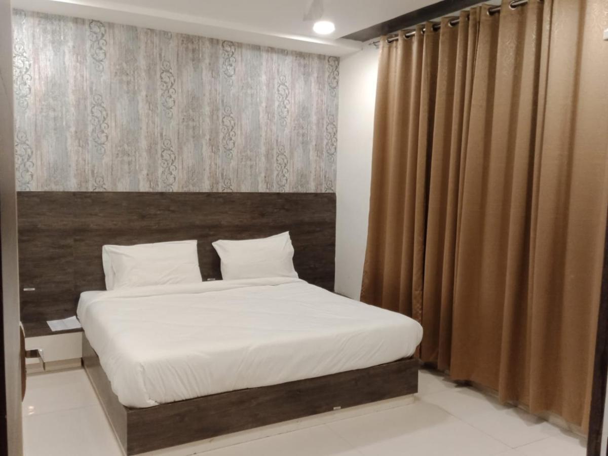 Hotel Golden Leaf Mohali Εξωτερικό φωτογραφία